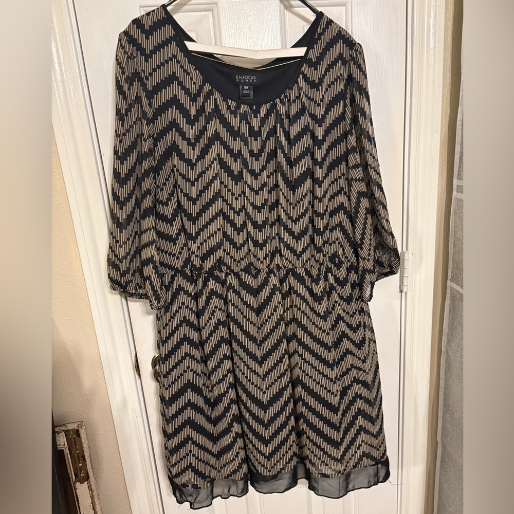 Express Chevron Patterned Blouse - Black and Tan